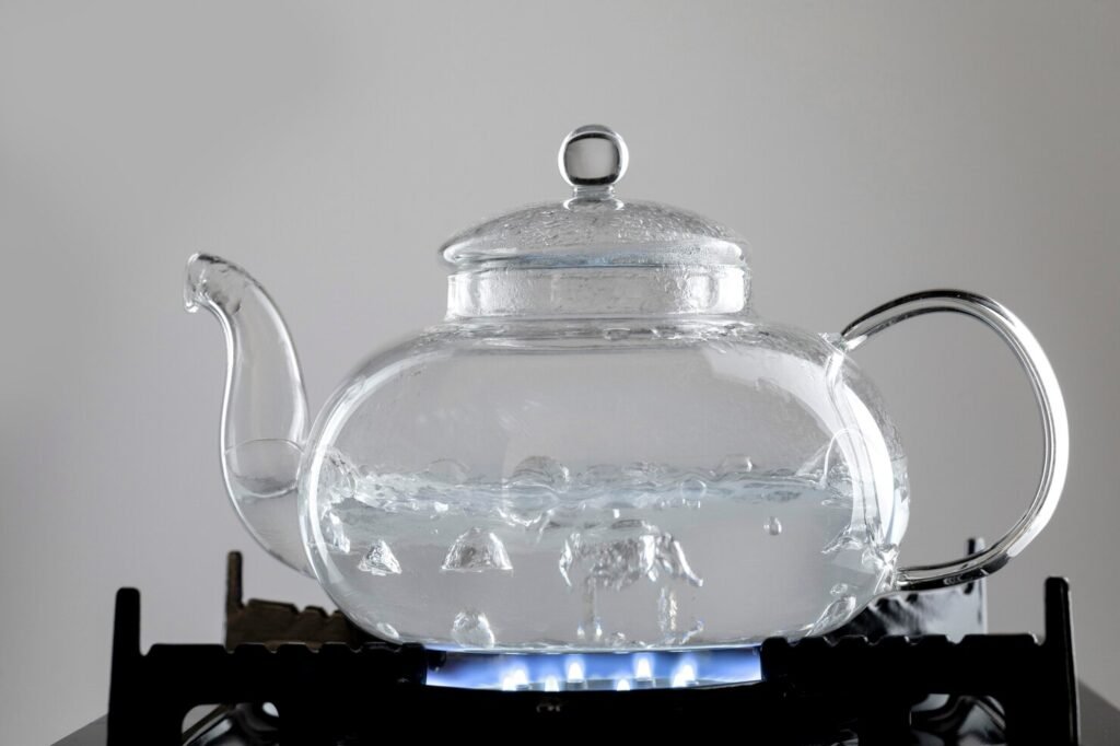 Boiling Tap Water Cuts Microplastics