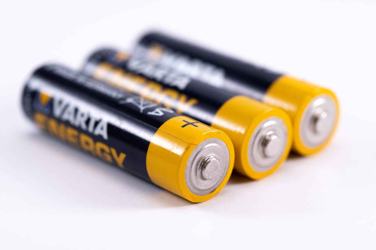 Alkaline Batteries (Single-Use)